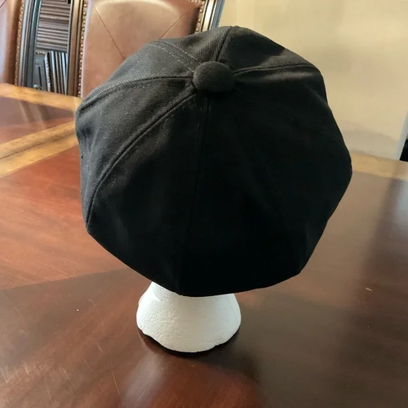 Newsboy Beret French Cap Black With Gold Tone Accents - Picture 3 of 6